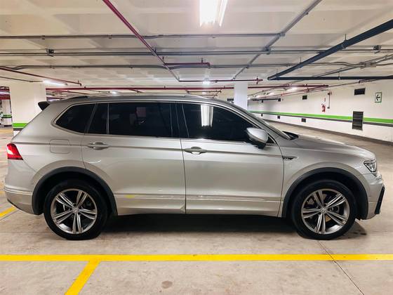 VOLKSWAGEN TIGUAN 2.0 350 TSI GASOLINA ALLSPACE R-LINE 4MOTION DSG